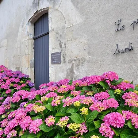 Le Puits Sainte Claire 3*