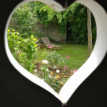 Le Puits Sainte Claire Courçon