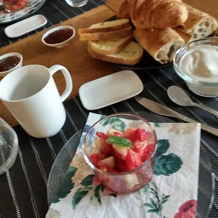 Le Puits Sainte Claire Courçon