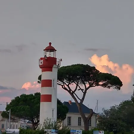 Le Puits Sainte Claire 3*