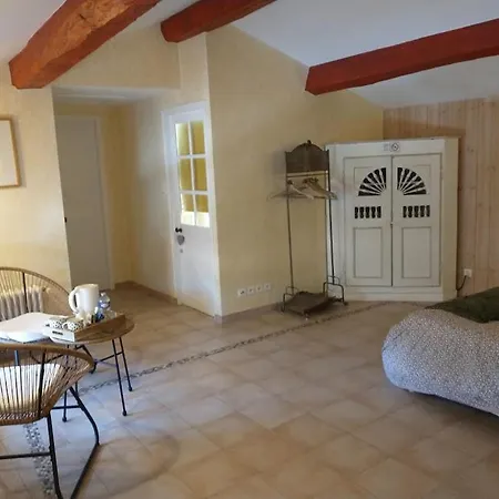 Le Puits Sainte Claire 3* Courçon