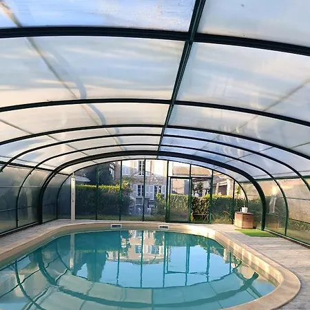 Le Puits Sainte Claire Oda ve Kahvaltı 3*