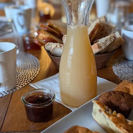 Couette-café Le Puits Sainte Claire Courçon