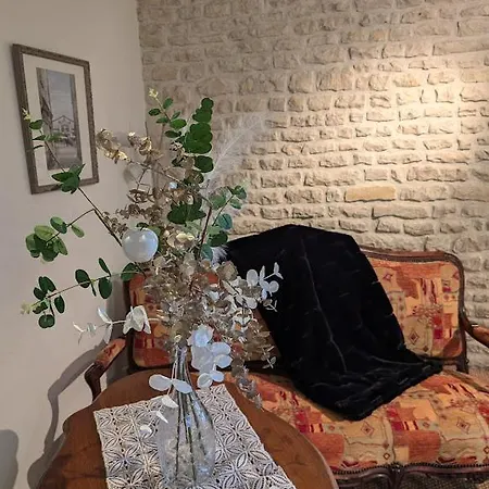 Le Puits Sainte Claire 3*