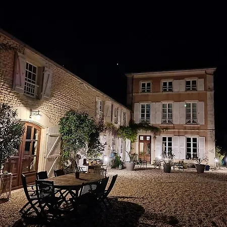 Le Puits Sainte Claire Courçon